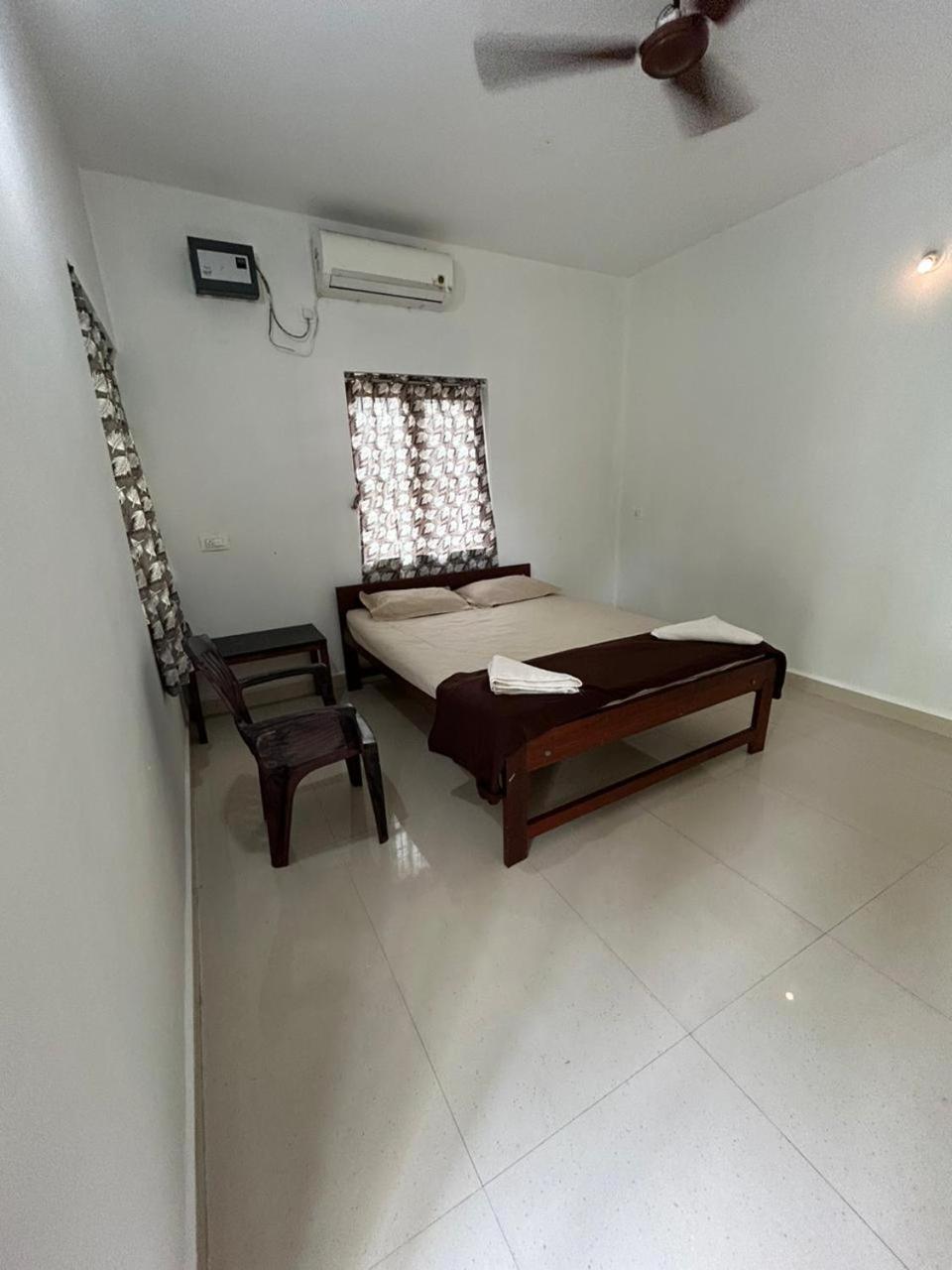 Hare Krishna Hotel Arambol Exterior photo